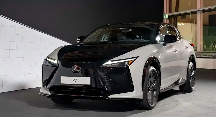 Inihayag ng Lexus ang mga opisyal na imahe ng bagong RZ na nagtatampok ng isang muling idisenyo na manibela at steer-by-wire system