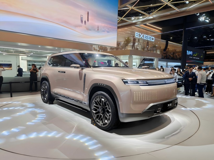 2025 Shanghai Auto Show: Starway Tianji Concept Car na ipinakita, nakaposisyon bilang isang malaking 6 - seater leisure SUV
