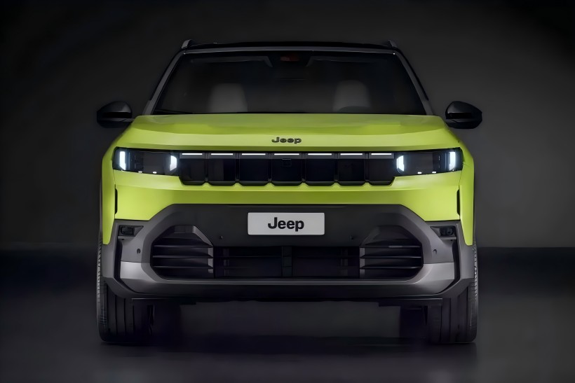 Ang mga haka-haka na opisyal na imahe ng all-new jeep compass ay na-leak, na may potensyal na paglabas sa loob ng taong ito. Inaasahang mag-aalok ang sasakyan ng purong electric, banayad na mestiso, at mga pagpipilian sa plug-in na hybrid na powertrain