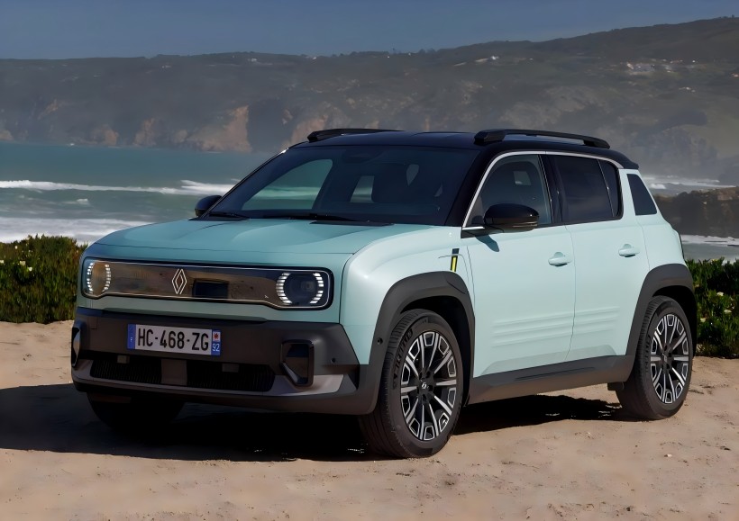 Opisyal na Mga Larawan Ng Renault 4 E-Tech Inilabas: Idinagdag ang Light Green Paint Option, Inaasahang Tatamaan ang Mga Market sa Overseas noong 2025